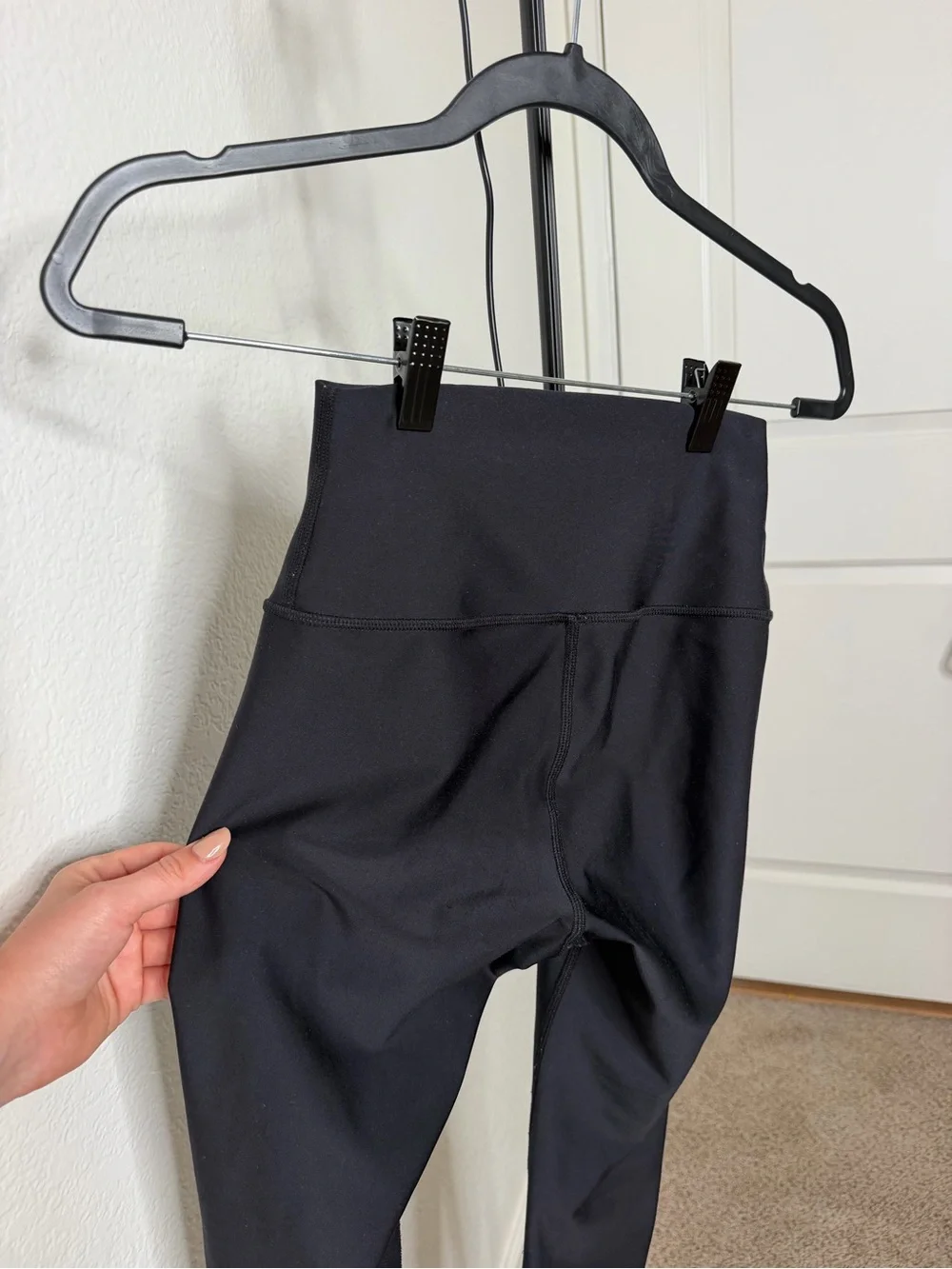 ALO Yoga  Black Leggings